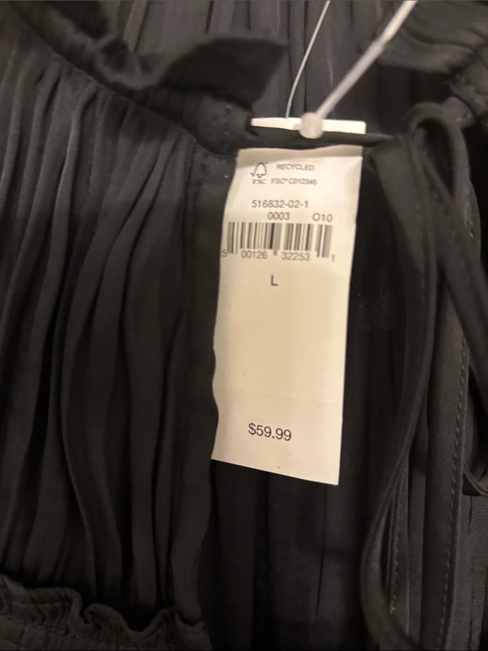 GAP NWT Size L. Black Pleated Tie-Neck Blouse with Puff Sleeves - Picture 3 of 6